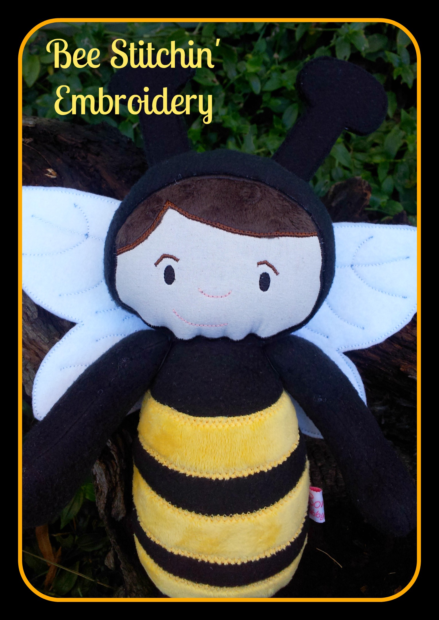 Cozy Kidz - Bee Boy - Semi ITH 5x7: BeeStitchin' Embroidery